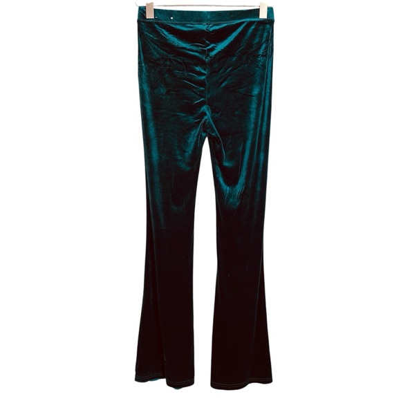 American Eagle Green Velvet Flare Leggings - Picture 4 of 9